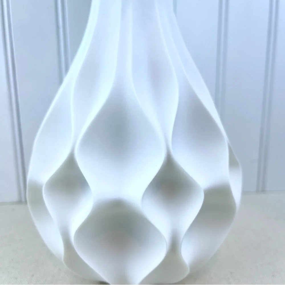 Modern Flower Vase, Abyssal Flower Vase